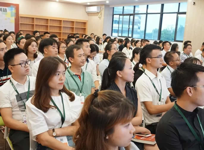 【成都東辰】筑夢·啟航——成都東辰全體教師入職培訓(xùn)正式啟動(dòng)